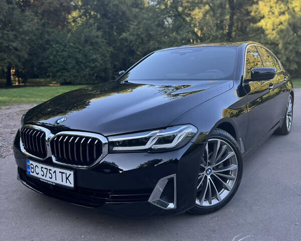 Черный БМВ 5 Серия, объемом двигателя 2 л и пробегом 32 тыс. км за 53900 $, фото 1 на Automoto.ua