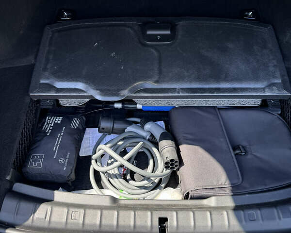 Чорний БМВ 5 Серія, об'ємом двигуна 2 л та пробігом 43 тис. км за 63500 $, фото 29 на Automoto.ua