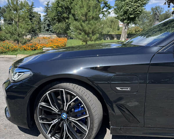 Чорний БМВ 5 Серія, об'ємом двигуна 2 л та пробігом 43 тис. км за 63500 $, фото 5 на Automoto.ua