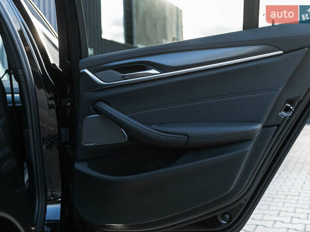 Черный БМВ 5 Серия, объемом двигателя 2 л и пробегом 79 тыс. км за 56500 $, фото 33 на Automoto.ua