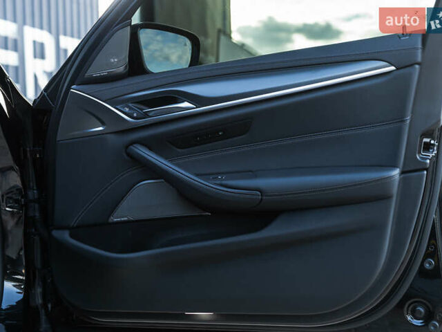 Чорний БМВ 5 Серія, об'ємом двигуна 2 л та пробігом 79 тис. км за 56500 $, фото 34 на Automoto.ua