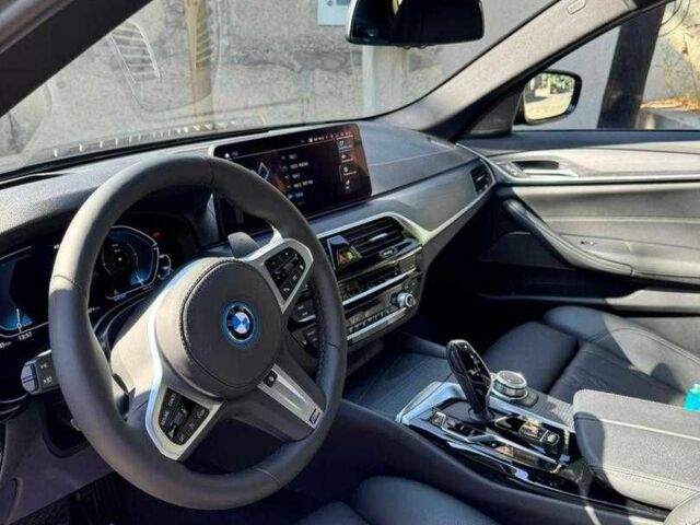 Черный БМВ 5 Серия, объемом двигателя 2 л и пробегом 27 тыс. км за 24600 $, фото 5 на Automoto.ua