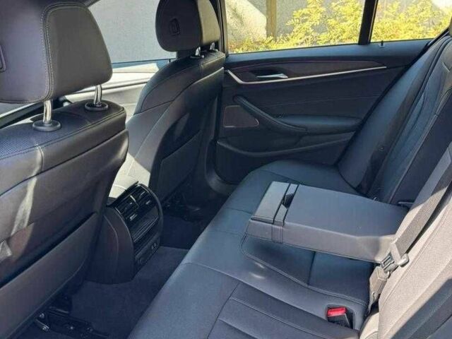 Черный БМВ 5 Серия, объемом двигателя 2 л и пробегом 27 тыс. км за 24600 $, фото 7 на Automoto.ua