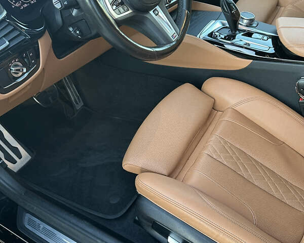 Черный БМВ 5 Серия, объемом двигателя 2 л и пробегом 104 тыс. км за 51000 $, фото 13 на Automoto.ua