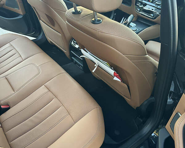 Черный БМВ 5 Серия, объемом двигателя 2 л и пробегом 104 тыс. км за 51000 $, фото 14 на Automoto.ua