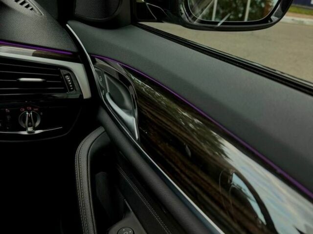 Чорний БМВ 5 Серія, об'ємом двигуна 2 л та пробігом 27 тис. км за 42500 $, фото 2 на Automoto.ua