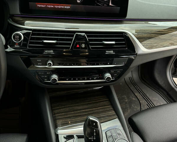 Черный БМВ 5 Серия, объемом двигателя 2 л и пробегом 27 тыс. км за 43700 $, фото 15 на Automoto.ua