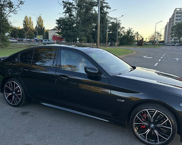 Черный БМВ 5 Серия, объемом двигателя 2 л и пробегом 104 тыс. км за 51000 $, фото 2 на Automoto.ua