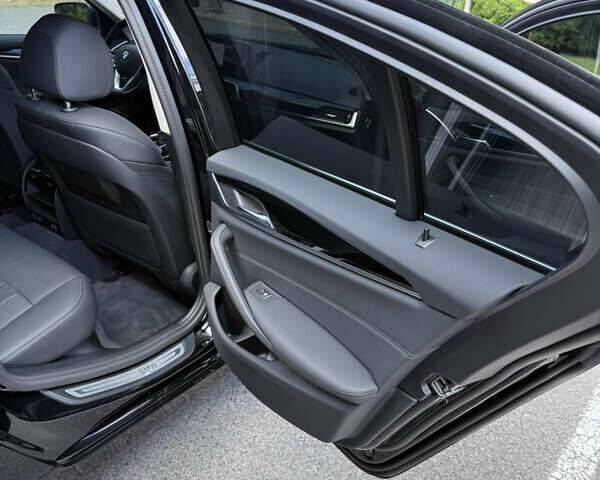 Черный БМВ 5 Серия, объемом двигателя 2 л и пробегом 95 тыс. км за 43500 $, фото 18 на Automoto.ua