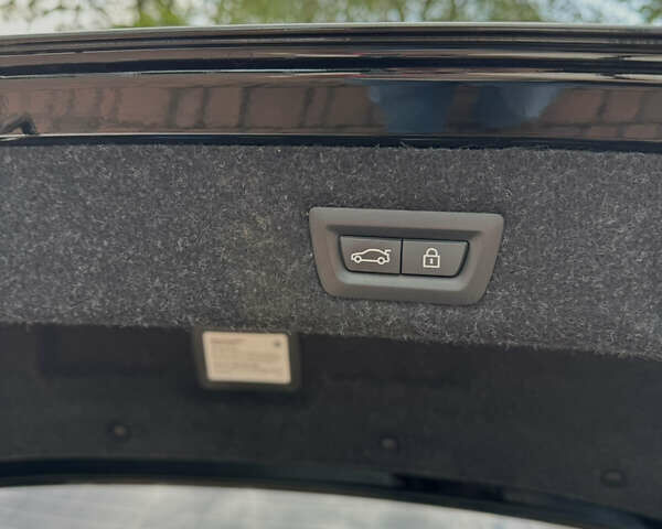 Черный БМВ 5 Серия, объемом двигателя 2 л и пробегом 27 тыс. км за 43700 $, фото 18 на Automoto.ua