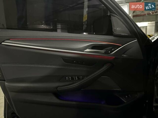 Черный БМВ 5 Серия, объемом двигателя 4.39 л и пробегом 55 тыс. км за 61500 $, фото 23 на Automoto.ua