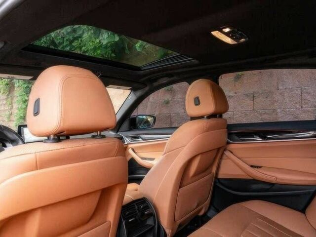 БМВ 5 Серия 2023 в Львове на Automoto.ua Черный БМВ 5 Серия, объемом двигателя 3 л и пробегом 13 тыс. км за 38000 $, фото 14 на Automoto.ua