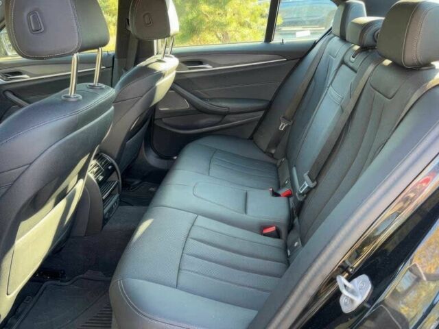 Черный БМВ 5 Серия, объемом двигателя 3 л и пробегом 14 тыс. км за 38000 $, фото 10 на Automoto.ua