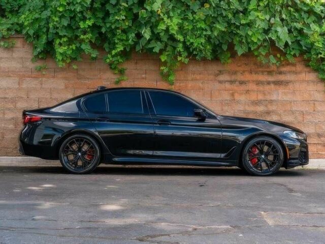 БМВ 5 Серия 2023 в Львове на Automoto.ua Черный БМВ 5 Серия, объемом двигателя 3 л и пробегом 13 тыс. км за 38000 $, фото 7 на Automoto.ua