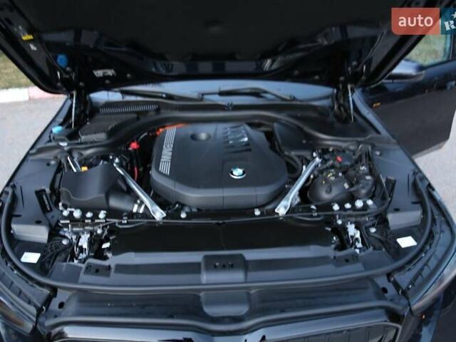 Чорний БМВ 5 Серія, об'ємом двигуна 3 л та пробігом 1 тис. км за 104700 $, фото 23 на Automoto.ua