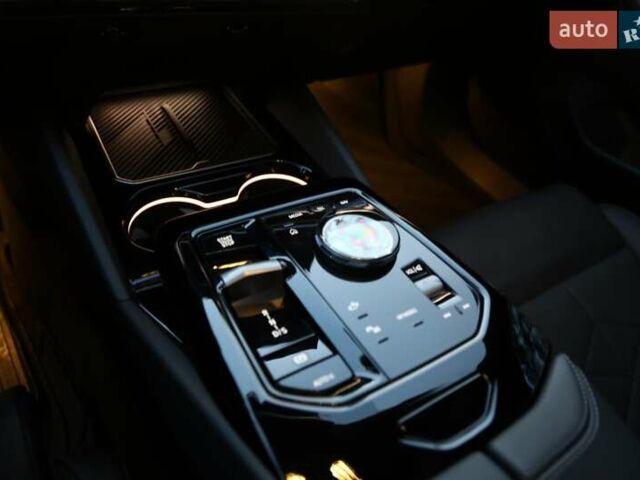 Чорний БМВ 5 Серія, об'ємом двигуна 3 л та пробігом 1 тис. км за 104700 $, фото 31 на Automoto.ua