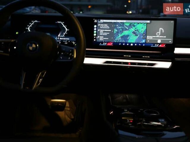 Чорний БМВ 5 Серія, об'ємом двигуна 3 л та пробігом 1 тис. км за 104700 $, фото 30 на Automoto.ua