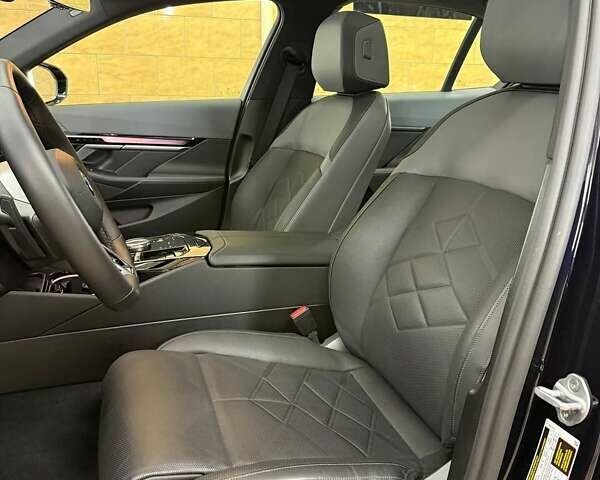 Чорний БМВ 5 Серія, об'ємом двигуна 3 л та пробігом 1 тис. км за 104700 $, фото 40 на Automoto.ua