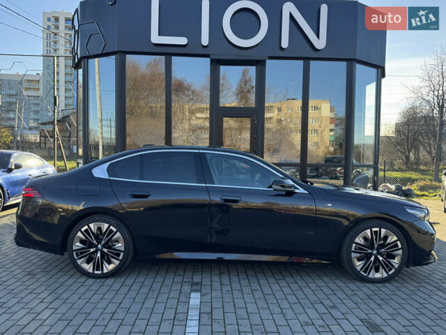 Черный БМВ 5 Серия, объемом двигателя 2 л и пробегом 29 тыс. км за 68999 $, фото 3 на Automoto.ua