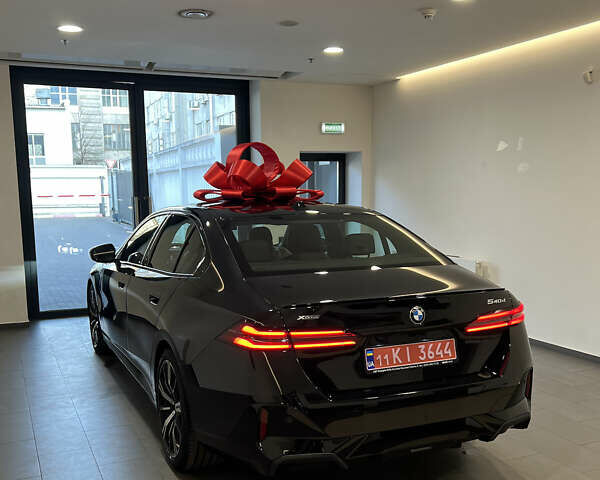 Черный БМВ 5 Серия, объемом двигателя 2.99 л и пробегом 4 тыс. км за 89900 $, фото 2 на Automoto.ua