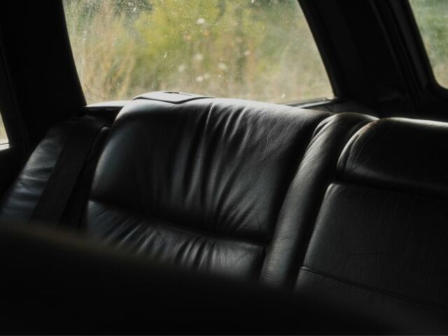 Черный БМВ 5 Серия, объемом двигателя 2.5 л и пробегом 500 тыс. км за 2500 $, фото 6 на Automoto.ua