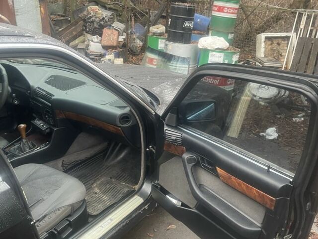 Черный БМВ 5 Серия, объемом двигателя 2.5 л и пробегом 355 тыс. км за 2500 $, фото 6 на Automoto.ua