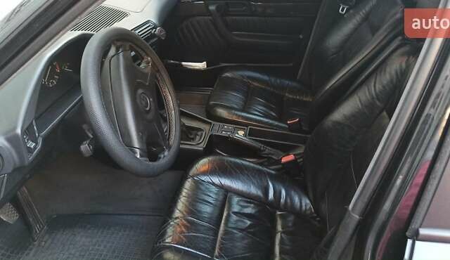 Черный БМВ 5 Серия, объемом двигателя 2 л и пробегом 380 тыс. км за 4500 $, фото 5 на Automoto.ua