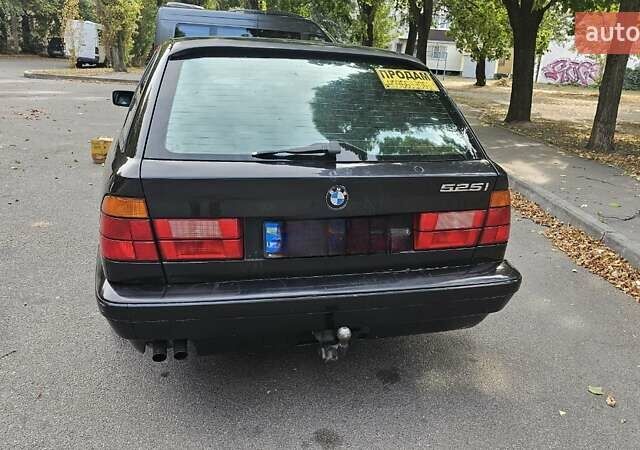 Черный БМВ 5 Серия, объемом двигателя 2.5 л и пробегом 410 тыс. км за 4999 $, фото 25 на Automoto.ua