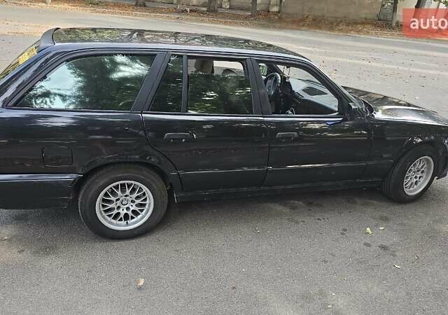 Черный БМВ 5 Серия, объемом двигателя 0 л и пробегом 410 тыс. км за 4999 $, фото 32 на Automoto.ua