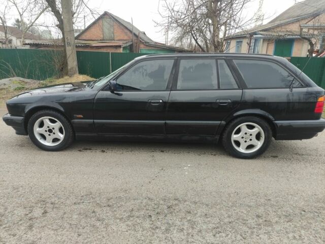 Черный БМВ 5 Серия, объемом двигателя 1.8 л и пробегом 359 тыс. км за 3500 $, фото 6 на Automoto.ua