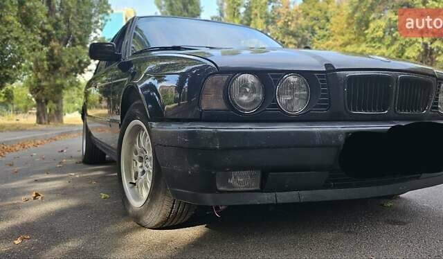 Черный БМВ 5 Серия, объемом двигателя 0 л и пробегом 410 тыс. км за 4999 $, фото 3 на Automoto.ua