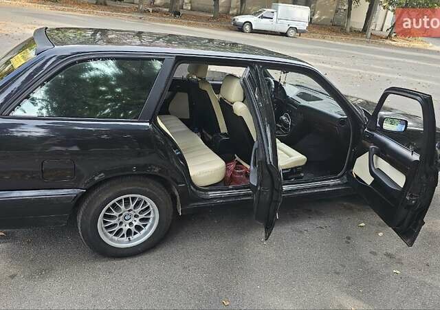 Черный БМВ 5 Серия, объемом двигателя 2.5 л и пробегом 410 тыс. км за 4999 $, фото 34 на Automoto.ua