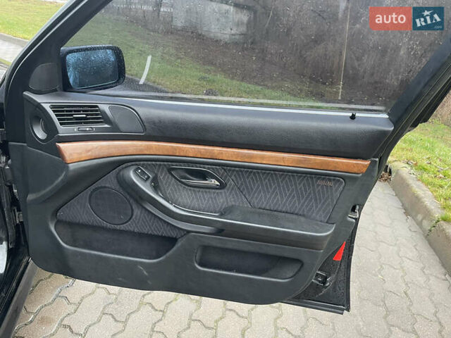 Чорний БМВ 5 Серія, об'ємом двигуна 1.99 л та пробігом 250 тис. км за 2999 $, фото 11 на Automoto.ua