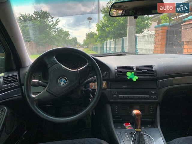 Черный БМВ 5 Серия, объемом двигателя 1.99 л и пробегом 369 тыс. км за 3150 $, фото 17 на Automoto.ua
