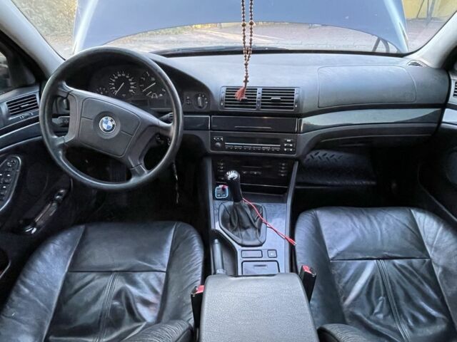 Чорний БМВ 5 Серія, об'ємом двигуна 2 л та пробігом 667 тис. км за 3399 $, фото 6 на Automoto.ua