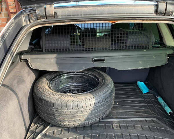 Черный БМВ 5 Серия, объемом двигателя 1.99 л и пробегом 369 тыс. км за 3150 $, фото 6 на Automoto.ua