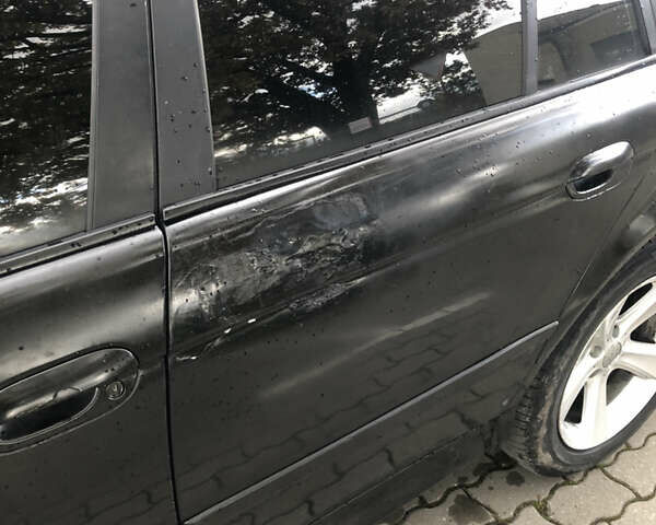 Черный БМВ 5 Серия, объемом двигателя 2.99 л и пробегом 250 тыс. км за 2999 $, фото 9 на Automoto.ua