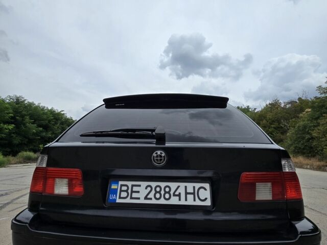 Черный БМВ 5 Серия, объемом двигателя 3 л и пробегом 315 тыс. км за 5500 $, фото 5 на Automoto.ua