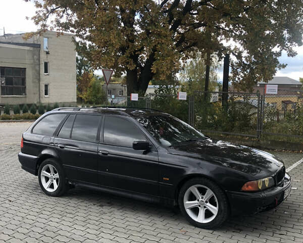 Черный БМВ 5 Серия, объемом двигателя 2.99 л и пробегом 250 тыс. км за 2999 $, фото 2 на Automoto.ua