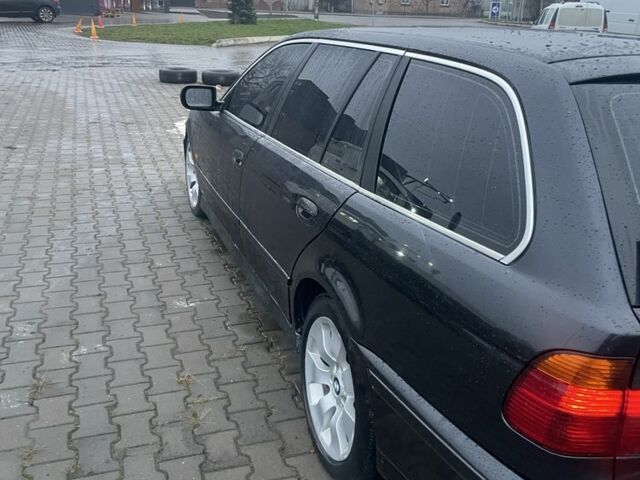 Чорний БМВ 5 Серія, об'ємом двигуна 2.5 л та пробігом 3 тис. км за 4499 $, фото 2 на Automoto.ua