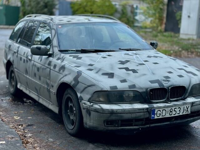 Черный БМВ 5 Серия, объемом двигателя 2.5 л и пробегом 300 тыс. км за 1400 $, фото 2 на Automoto.ua