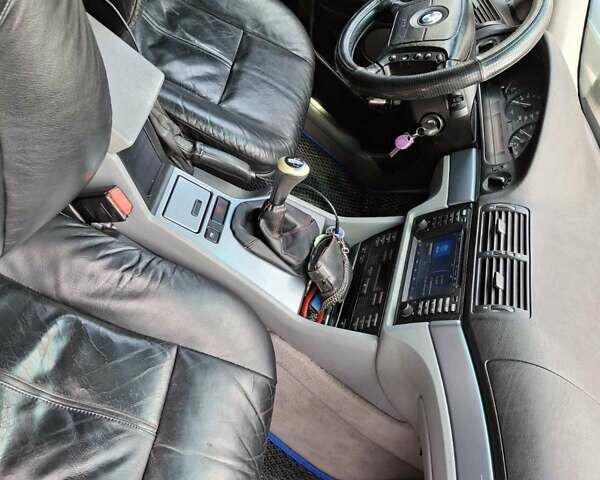 Черный БМВ 5 Серия, объемом двигателя 1.95 л и пробегом 401 тыс. км за 5600 $, фото 2 на Automoto.ua