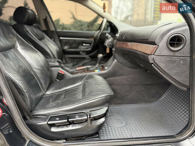 Чорний БМВ 5 Серія, об'ємом двигуна 2.5 л та пробігом 300 тис. км за 5000 $, фото 53 на Automoto.ua