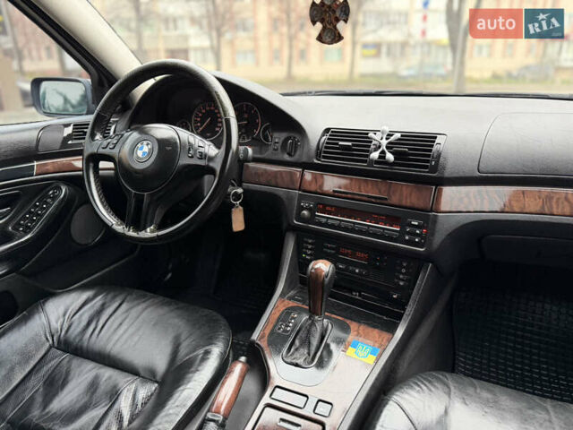 Чорний БМВ 5 Серія, об'ємом двигуна 2.5 л та пробігом 300 тис. км за 5000 $, фото 35 на Automoto.ua