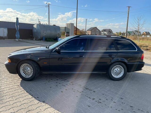 Черный БМВ 5 Серия, объемом двигателя 2.5 л и пробегом 314 тыс. км за 5500 $, фото 3 на Automoto.ua