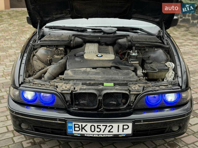 Чорний БМВ 5 Серія, об'ємом двигуна 2.5 л та пробігом 300 тис. км за 5000 $, фото 66 на Automoto.ua