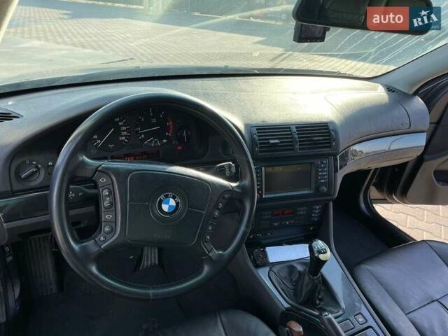 Черный БМВ 5 Серия, объемом двигателя 2.5 л и пробегом 314 тыс. км за 5500 $, фото 5 на Automoto.ua