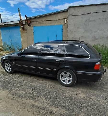 Черный БМВ 5 Серия, объемом двигателя 2.5 л и пробегом 440 тыс. км за 4700 $, фото 2 на Automoto.ua