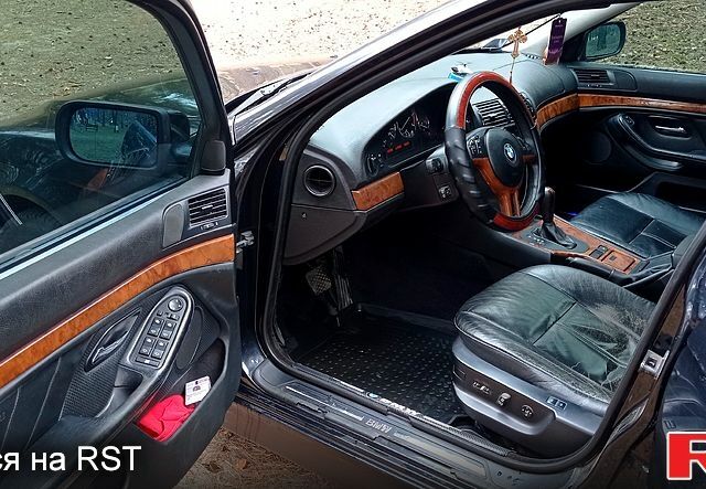 Черный БМВ 5 Серия, объемом двигателя 2.5 л и пробегом 463 тыс. км за 5600 $, фото 10 на Automoto.ua