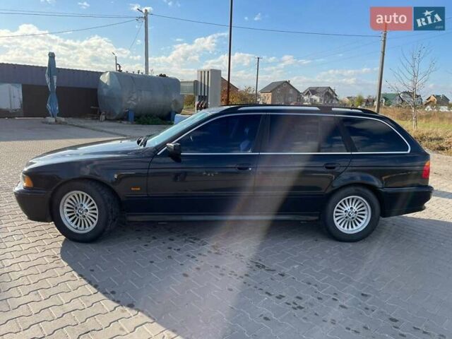 Черный БМВ 5 Серия, объемом двигателя 2.5 л и пробегом 314 тыс. км за 5500 $, фото 2 на Automoto.ua